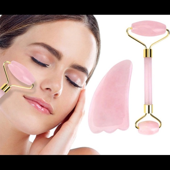 ONLY ONE rose quarts face roller 💞 - Picture 2 of 2